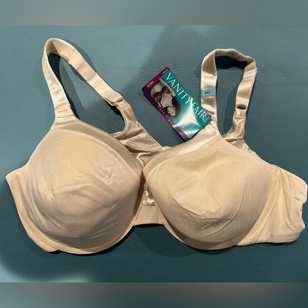 NWT Vanity Fair bra size 44C